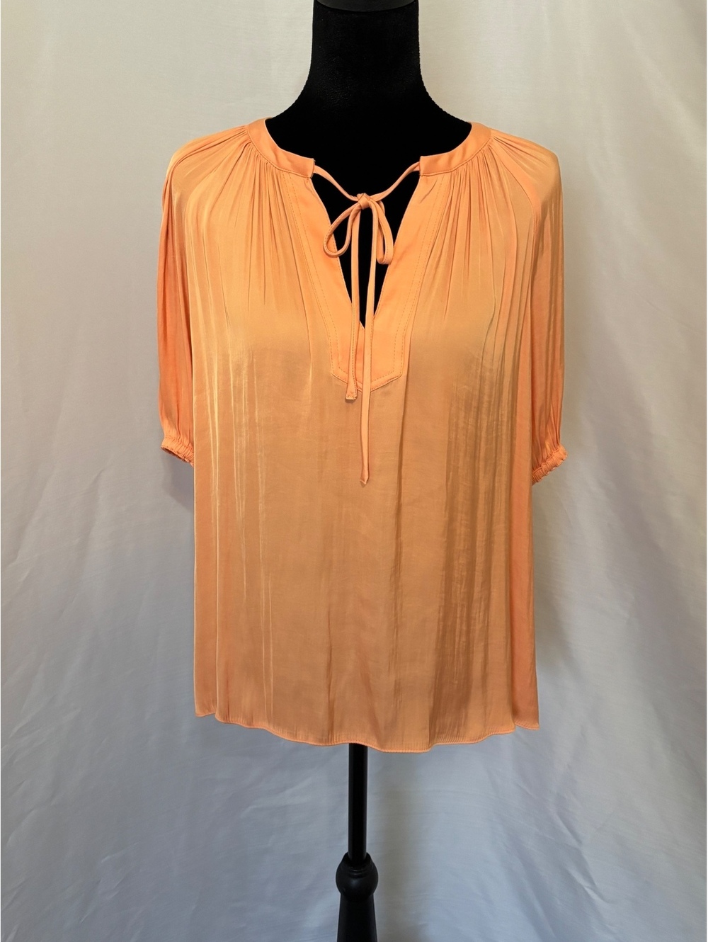 Current Air Los Angeles Peach Orange Satin Tie Neck Blouse S Short Puff Sleeve